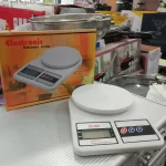 ترازوی اشپزخانه sf-400 در مغازه