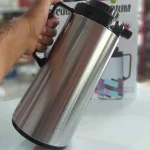 فلاسک علقمه در دست